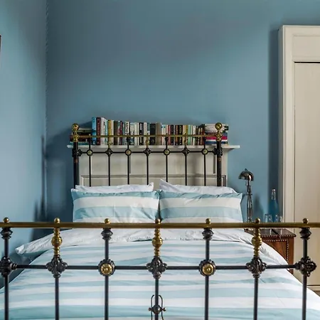 Winter Cherry Bed & Breakfast 3*