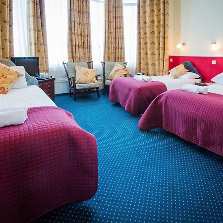 Strathallan Hotel Edinburgh