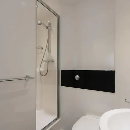 Destiny Student - Shrubhill Apartment Edinburgh