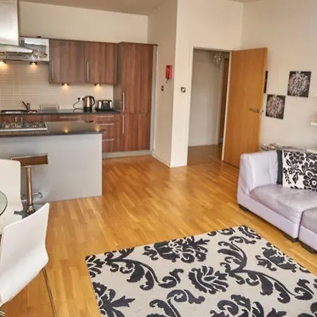 Pearl Lochrin Place Apartamento *