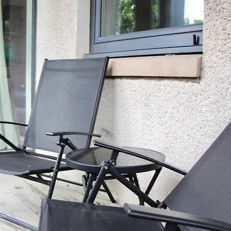 Apartment Spacious 2 Bedrooms In Strada *