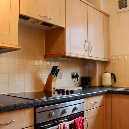 Modern Flat With A Lift And Balcony Edimburgo