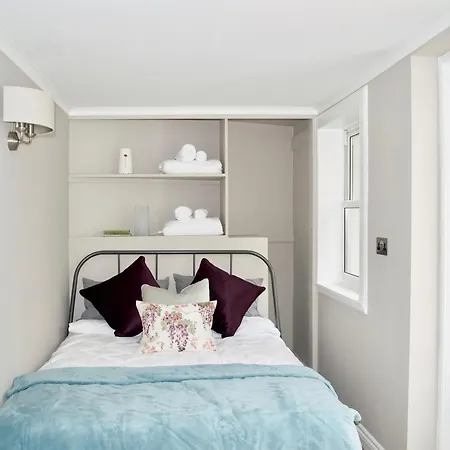 Apartment Central 2 Bedroom In