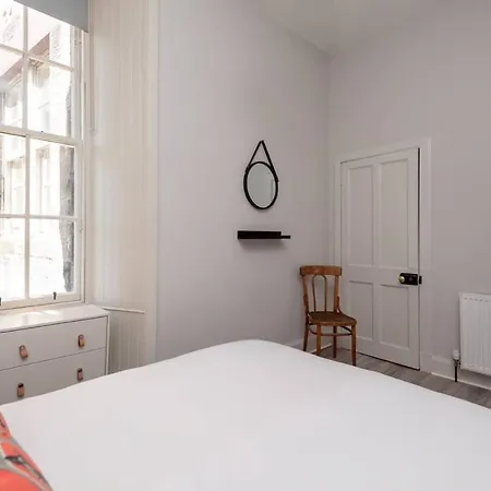 Super Stylish&modern Apt With Amazing Castle View شقة *