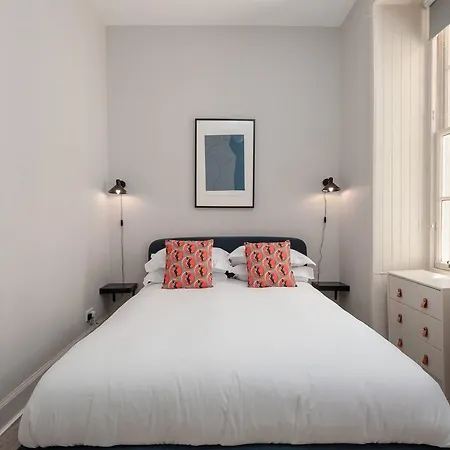 Super Stylish&modern Apt With Amazing Castle View Apartment Edinburgh