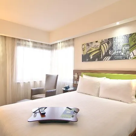 Hampton By Hilton West End מלון אדינבורו