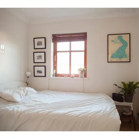 Appartement Sunny Flat W Parking Near Royal Botanic Garden