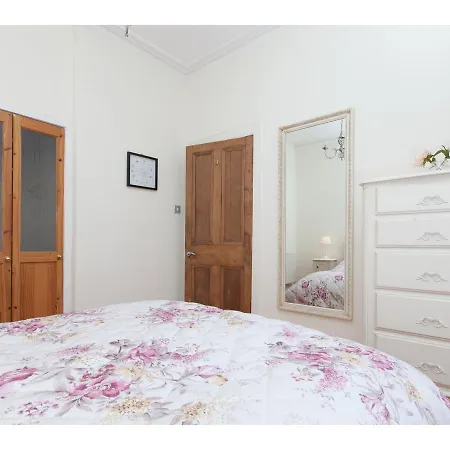 Homely Tenement For 2 Near Botanic Gardens * 에든버러