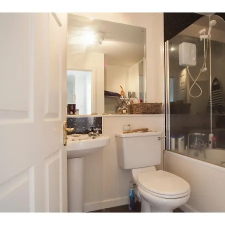 Sunny Flat W Parking Near Royal Botanic Garden Édimbourg
