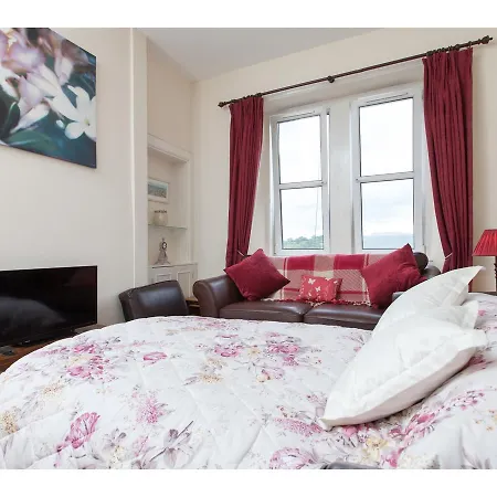 Homely Tenement For 2 Near Botanic Gardens