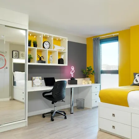 Student Castle Apartment Edinburgh