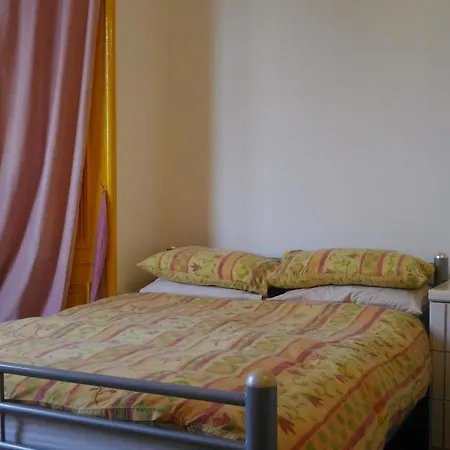 Swan Lake Bed & Breakfast