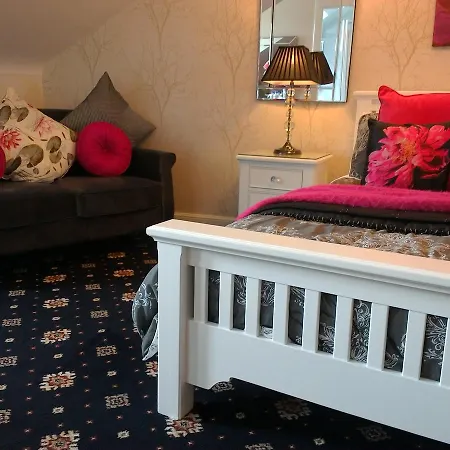 Aaran Guest house 4*