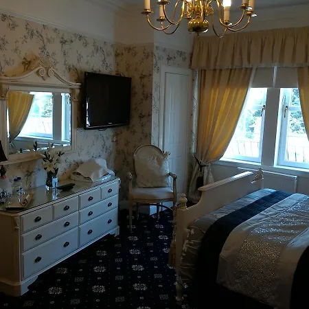 Aaran Guest house