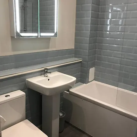 Spacious Central 2 Bedroom Apartment Edinburgh