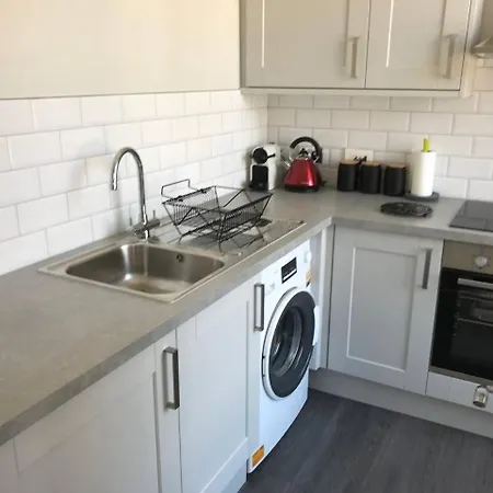 Apartment Spacious Central 2 Bedroom Edinburgh