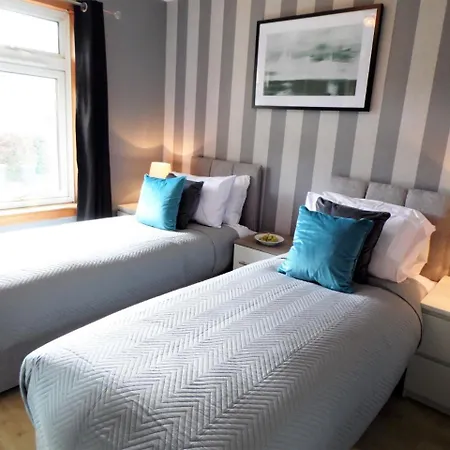 The Upper Craigour Royal Infirmary House Apartment *
