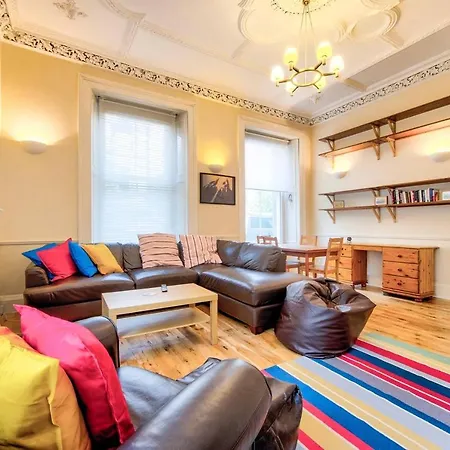 Altido 4bed Apt Near The Meadows & George Sq Edynburg