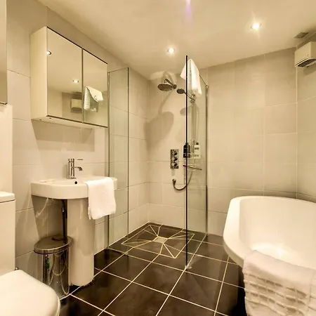 Altido 4bed Apt Near The Meadows & George Sq *