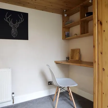 Stylish And Homey 1 Bedroom In Vibrant Tollcross דירה