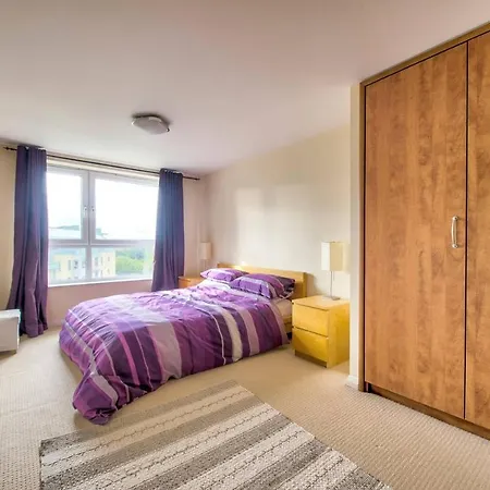 Apartment 2 Bedroom In Leith By Guestready Edinburgh