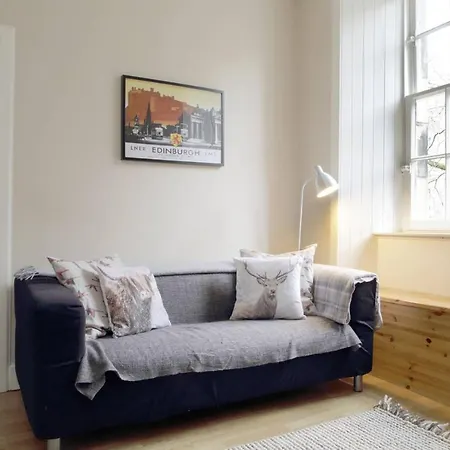 Stylish And Homey 1 Bedroom In Vibrant Tollcross דירה