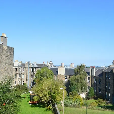 Bohemian 1 Bedroom In Apartment Edinburgh