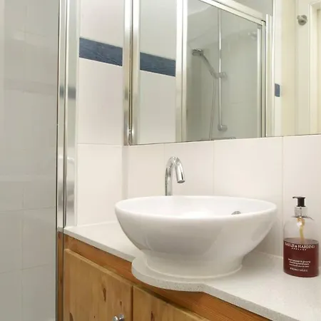 Stylish And Homey 1 Bedroom In Vibrant Tollcross * Edimburgo