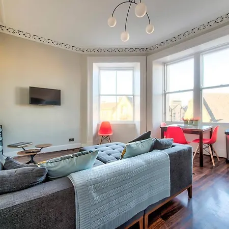 Apartment Spacious 2bd Apt Next To The Meadowsold Town Edinburgh