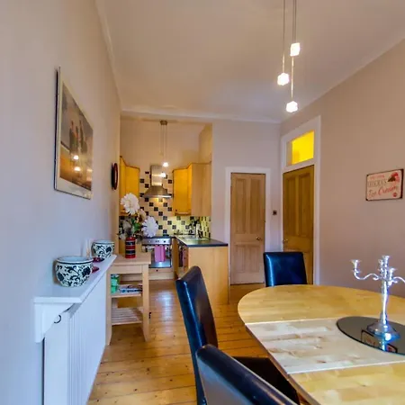 Lejlighed Joivy Spacious Next To The Meadows