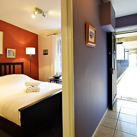 Joivy Bohemian Writers Retreat In Old Town Appartamento Edimburgo
