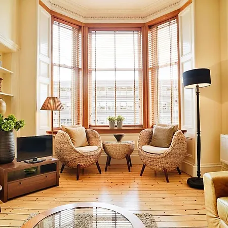 City Centre Bright & Spacious 2 Bed إدنبرة