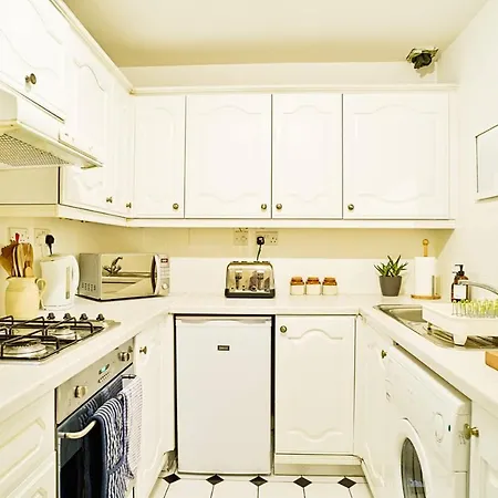 City Centre Bright & Spacious 2 Bed