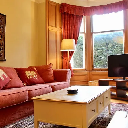 Classic Flat Close To City Centre! Sale! Daire *