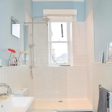 2 Bedroom In With Views Daire