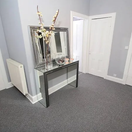 Stylish Newly Refurbished Apt In City Centre * 爱丁堡
