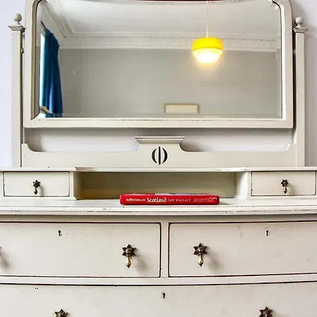 شقة 3 Bedroom Flat In Edinburgh's New Town Sleeps 6 *