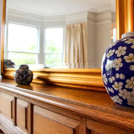 3 Bedroom Flat In Edinburgh's New Town Sleeps 6 * إدنبرة