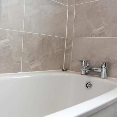 3 Bedroom Flat In Edinburgh's New Town Sleeps 6 شقة إدنبرة