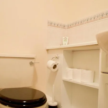 3 Bedroom Flat In *
