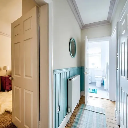 Stylish Royal Mile Apt Heart Of Historic Old Town