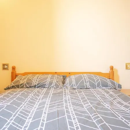 Apartment 2 Bedroom Near Portobello Beach *