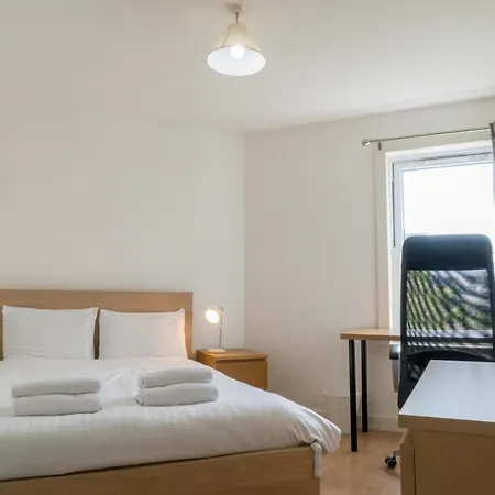 Old Town Gem Fab Grassmarket Flat Castle Views אדינבורו