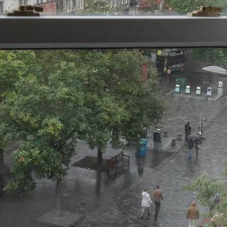 דירה Old Town Gem Fab Grassmarket Flat Castle Views אדינבורו