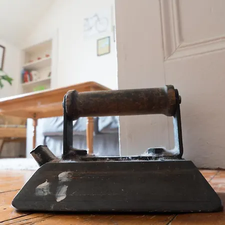 Supercentral Cute Homely Flat Just Off Royal Mile *