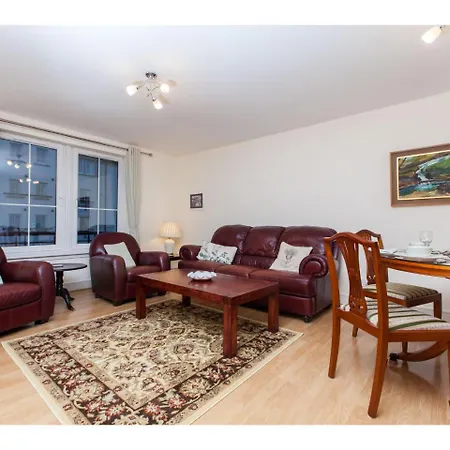 Spacious, Central Edimburgo