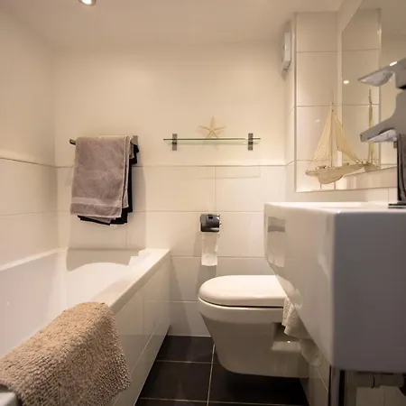Apartment 2 Bedroom In Georgian New Town Edinburgh