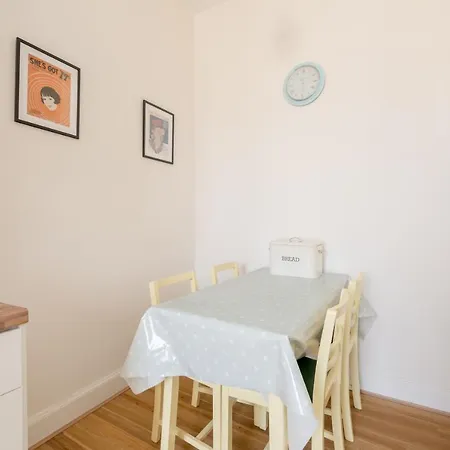 Dean Terrace - Traditional 3 Bed In Stockbridge *