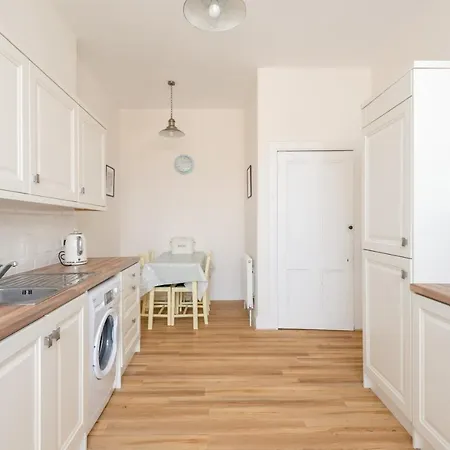 Dean Terrace - Traditional 3 Bed In Stockbridge Edinburgh
