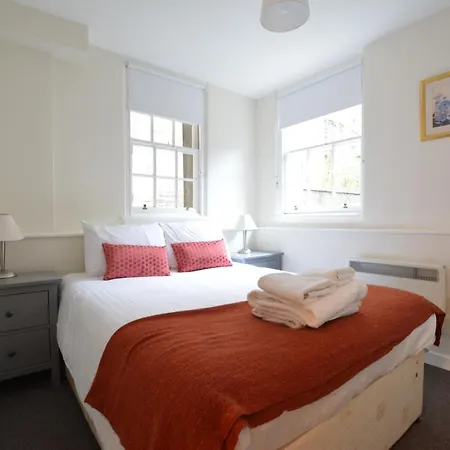 The West Bow, Old Town Edinburgh